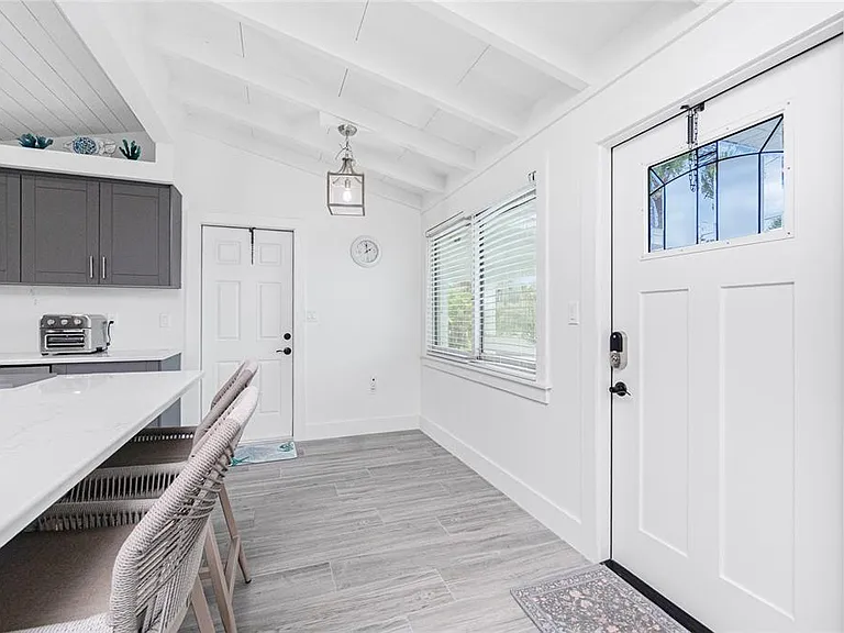 1265 Holiday Dr — Photo 38