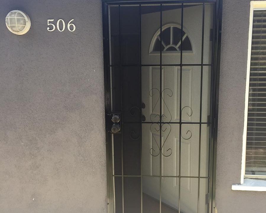 1st image of 506 Palm Dr