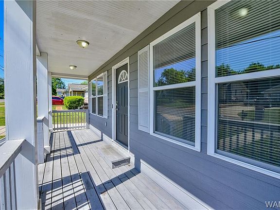 3rd image of 313 26th Ave E