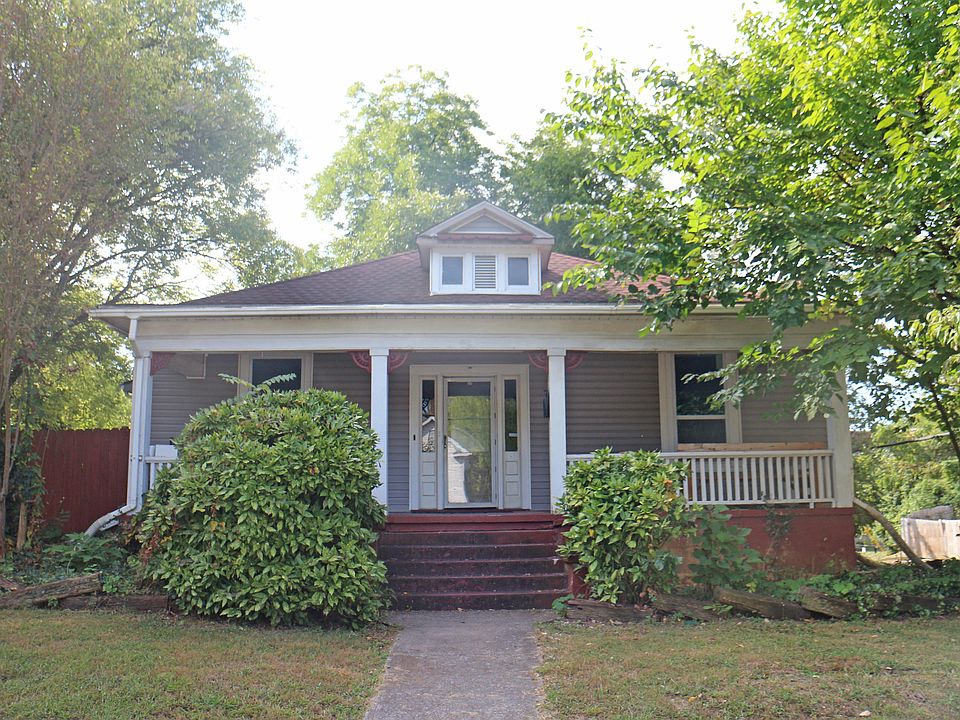 1st image of 1828 Woodbine Ave