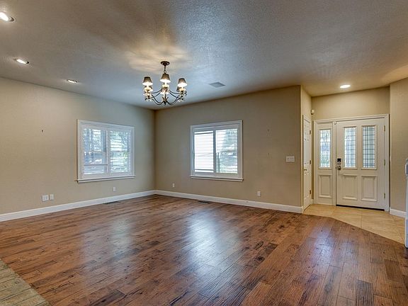 5th image of 7010 Flat Creek Dr