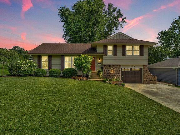3rd image of 3619 SW 33rd St