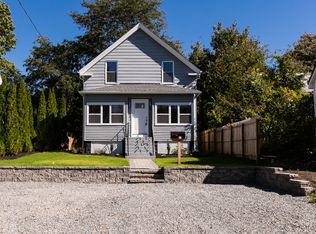 22 Maple St, North Providence, RI 02911