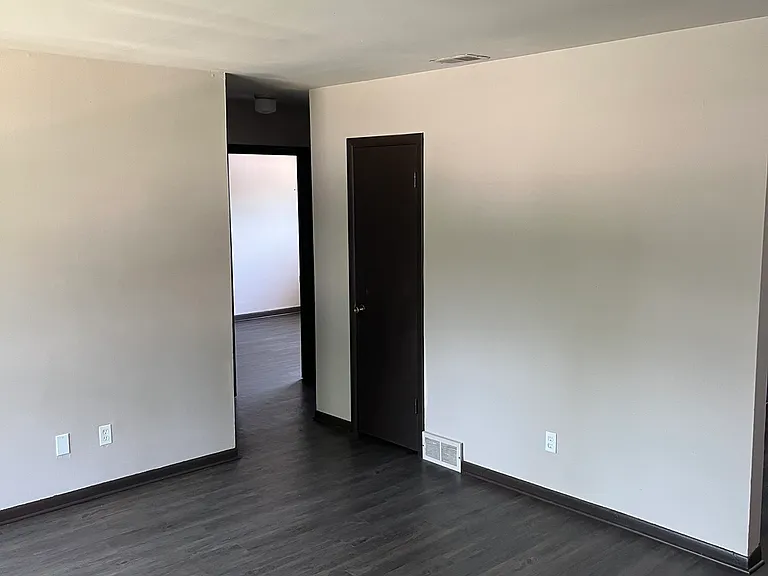812 N Gladstone Ave #C — Photo 10
