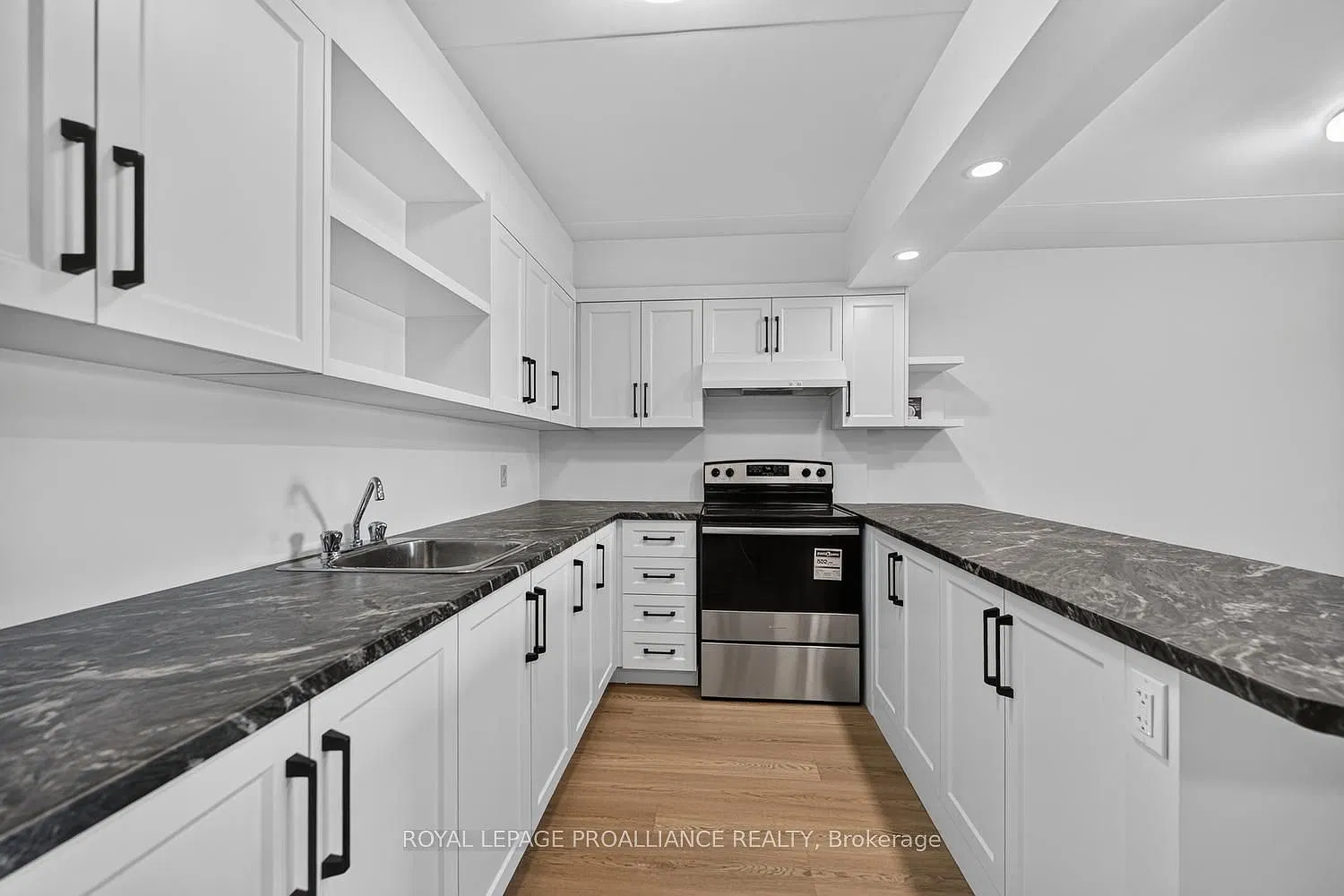 Wilno Place — Photo 4