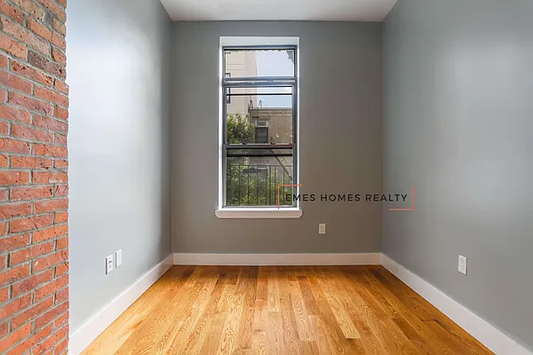 Rented by Emes Homes Realty LLC | media 14