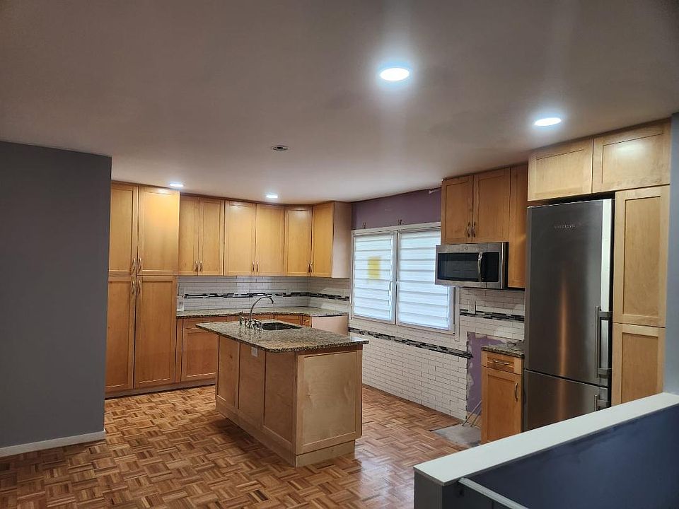1st image of 30 Laura Ln