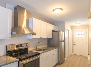 6 Woodburn Dr #6, Litchfield, NH 03052