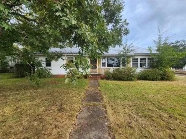 111 Dunklin St, Greenville, AL 36037