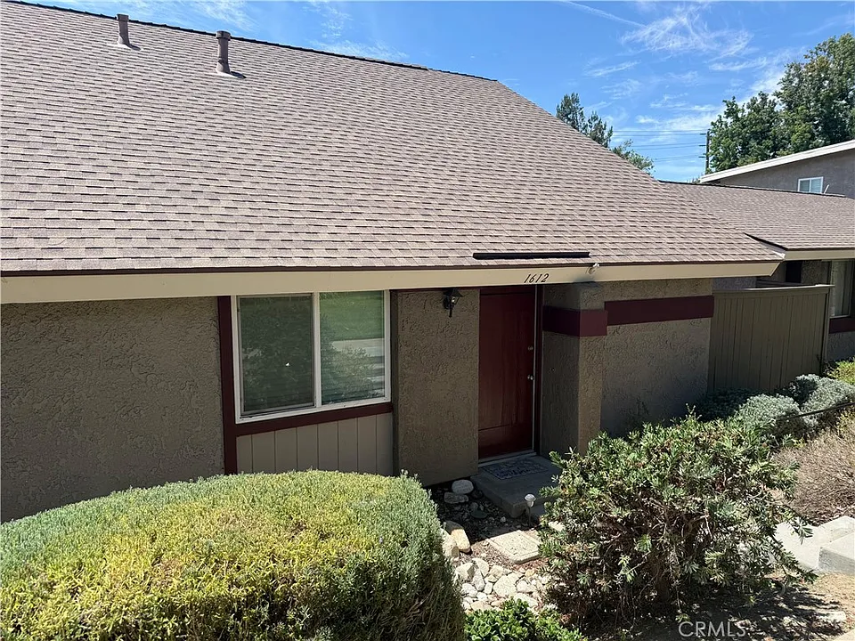 1612 Carmel Cir E