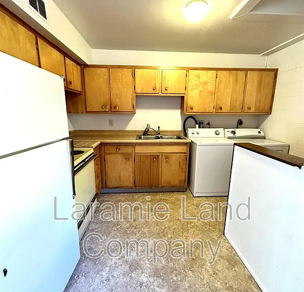 814 S 23rd St — Photo 4