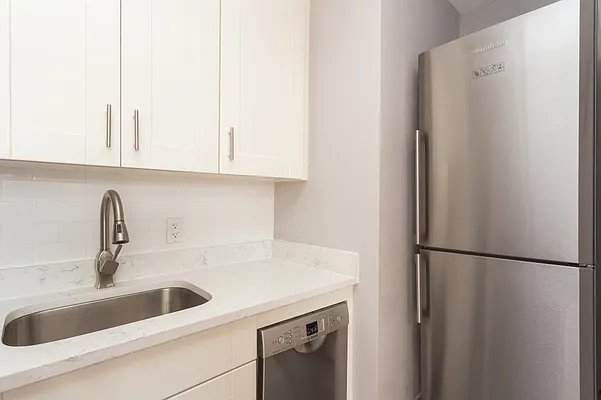 Rented by MNS | media 23