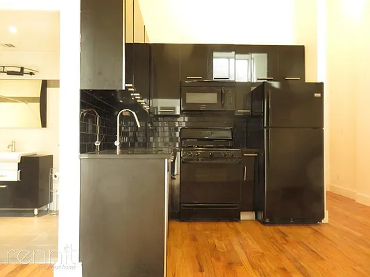 Rented by Rennit Inc. | media 29