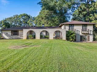 1720 Crestview St, Ashdown, AR 71822