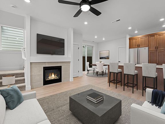 2nd image of 20885 SE Denver Dr