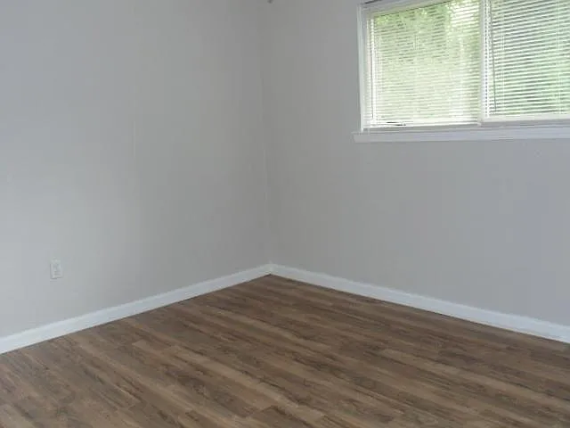 4418 Heath Dr — Photo 5