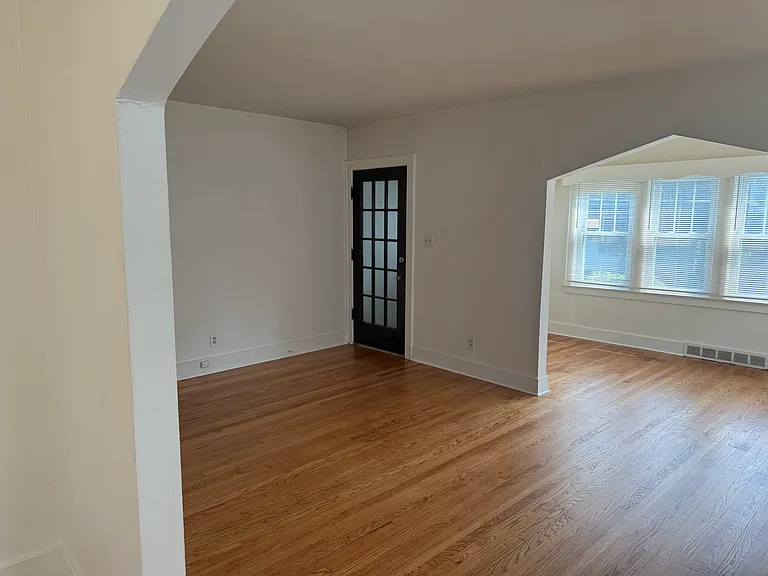 216 Kensington Pl — Photo 7