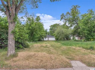 431 R Ave S, Saskatoon, SK S7M2Z4