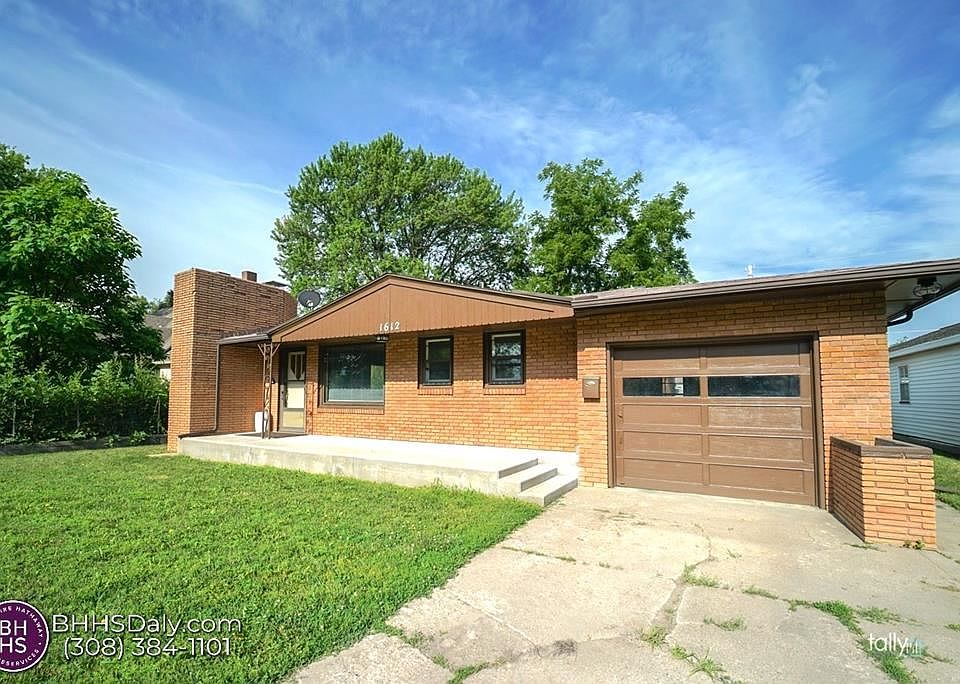 1st image of 1612 N Broadwell Ave