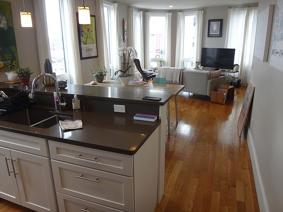 5th image of 173 Hampshire St APT 3
