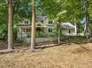 42W142 Ravine Dr, St Charles, IL 60175