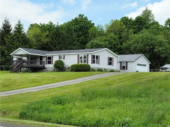 5844 Creek Rd, Oneida, NY 13421