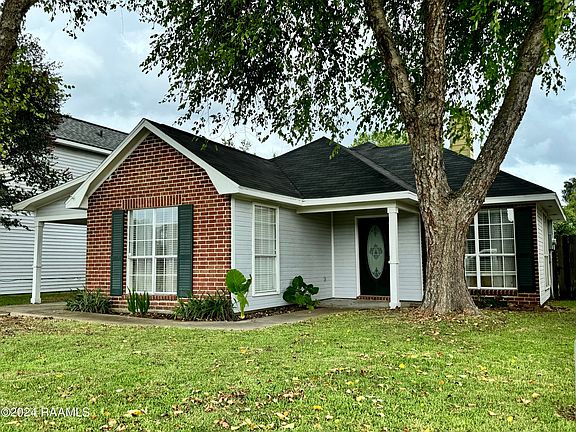 4th image of 131 Sugarcreek Dr