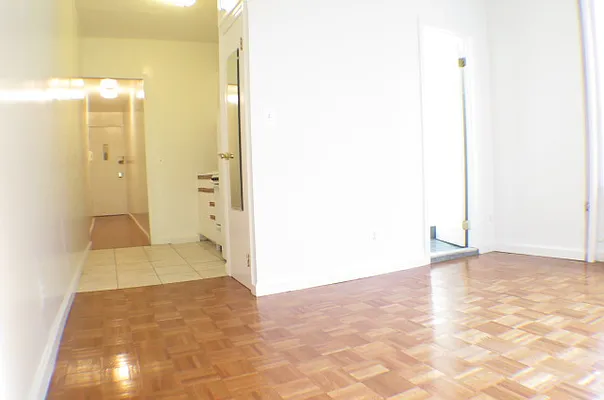 Rented by Glasser Realty LLC | media 12