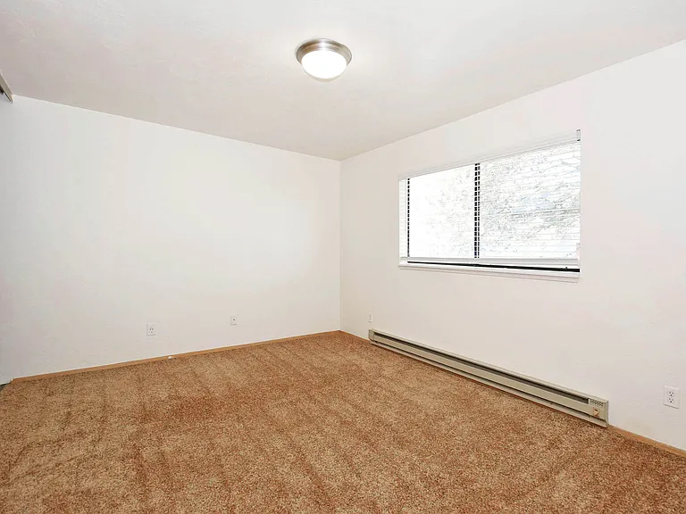 Greenfield Village Apartments — Photo 35