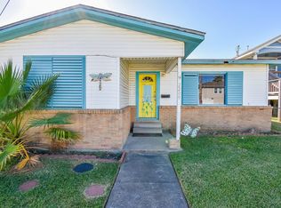 2209 Saladia St, Galveston, TX 77551