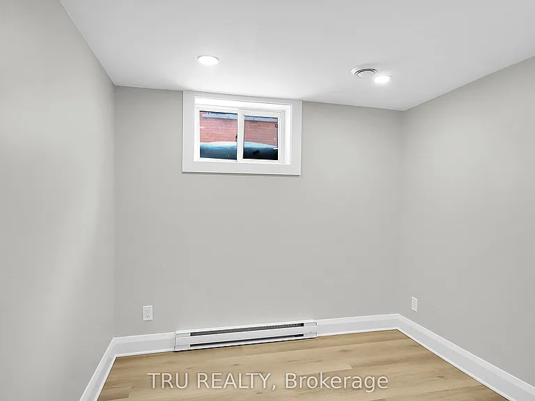 2643 Don St #B — Photo 13