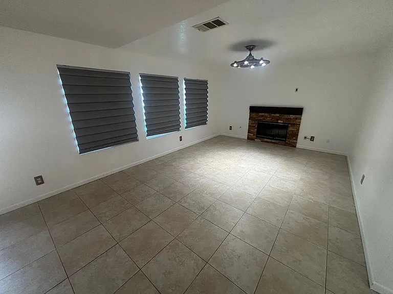 40067 Villa Moura Dr — Photo 18