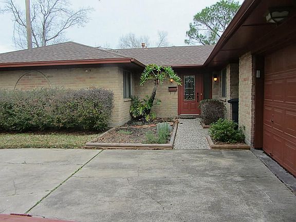 2nd image of 15311 Cobre Valley Dr