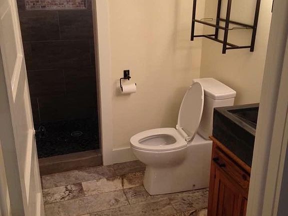 2nd image of 1549 Edmund Ave #2