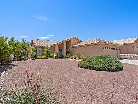 4th image of 63889 E Orangewood Ln