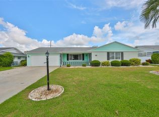 823 Fox Hills Dr, Sun City Center, FL 33573