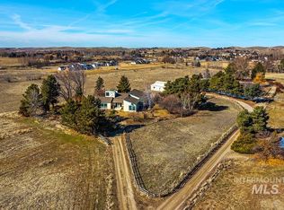 1262 W Beacon Light Rd, Eagle, ID 83616