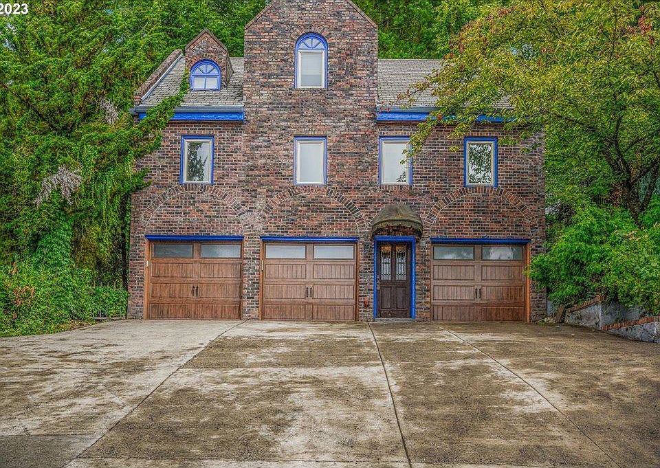 1st image of 4224 SW Melville Ave #A