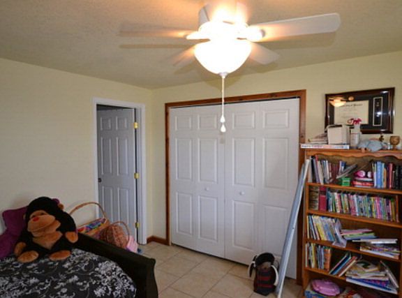 5th image of 412 N Daytona Ave