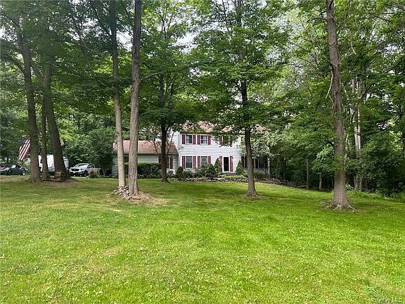 3rd image of 96 Moffat Rd