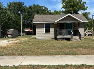 1721 W Florida St, Springfield, MO 65803