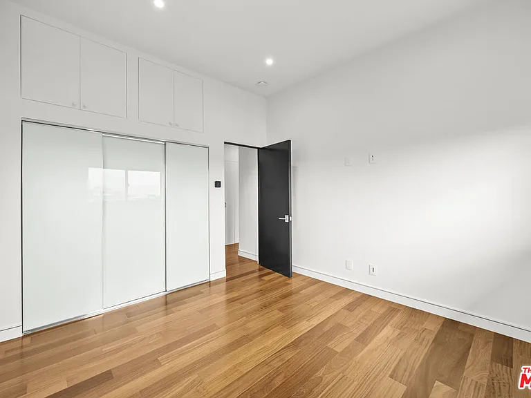 2388 Lyric Ave — Photo 42