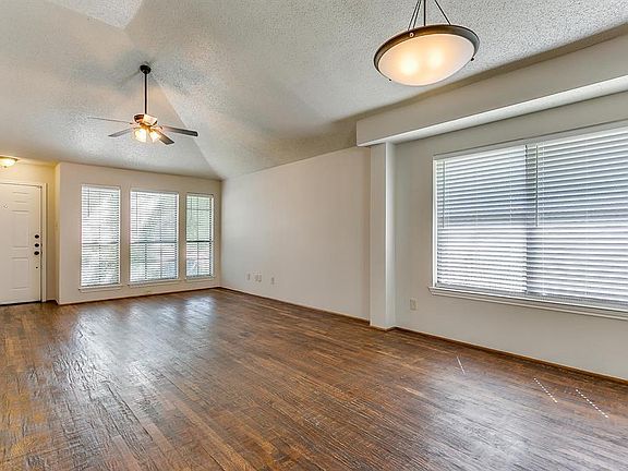 5th image of 1213 Gordon Oaks Dr