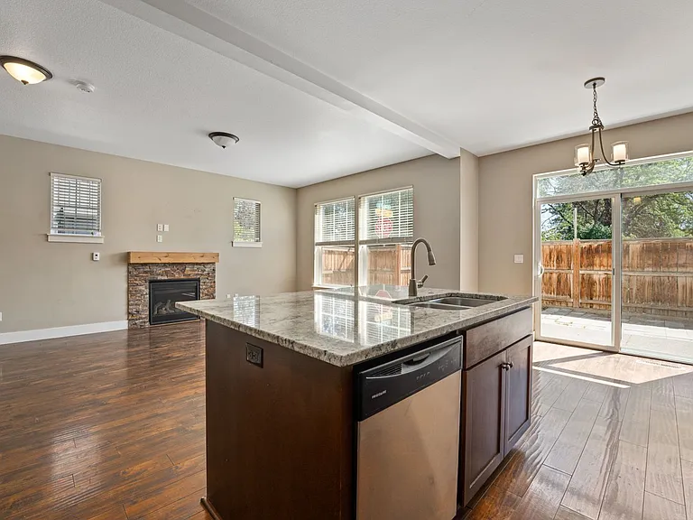 1064 SE Leonel Ln — Photo 16