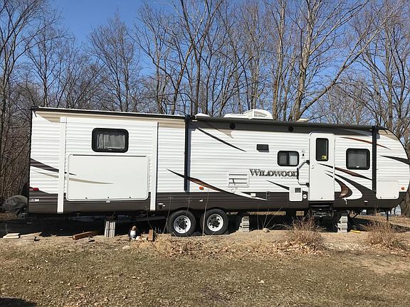 5th image of 40189 Basswood Ln