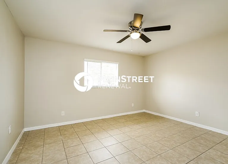 1154 NW 27th Ave — Photo 11