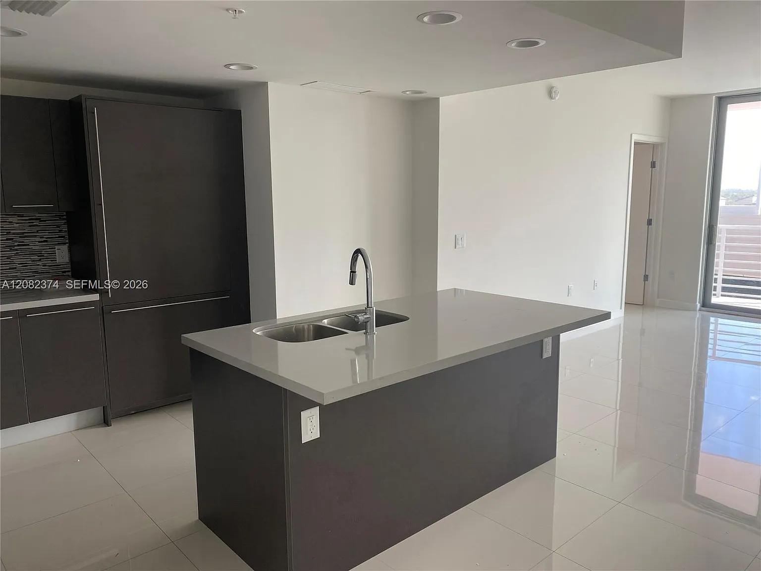 Midtown Doral Condo 4 — Photo 2