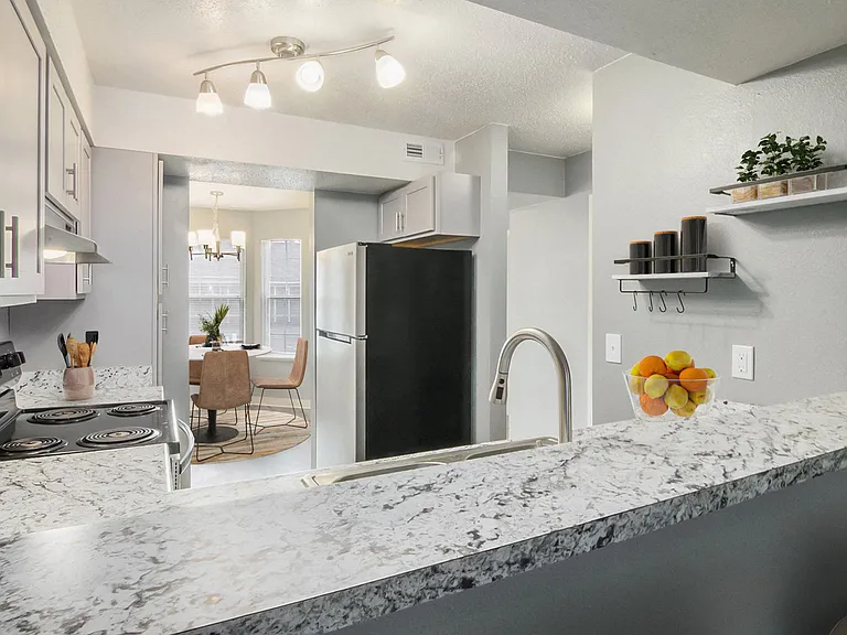900 West Townhomes — Photo 8