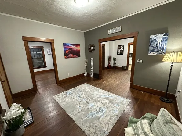 112 Madison St, Waterloo, IA 50703