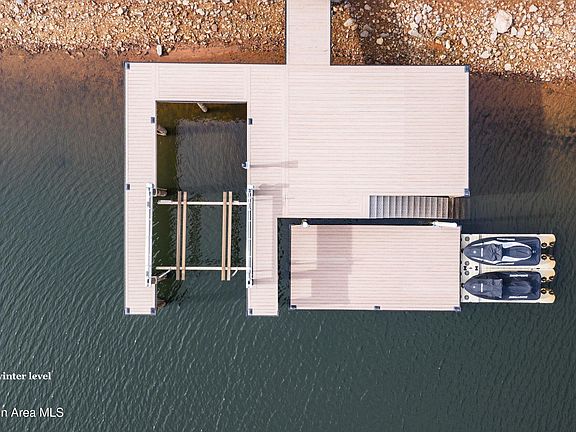 4th image of 738 Long Branch Dr